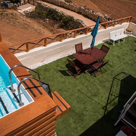 Вілла Tal-Karmnu Entire House With Private Heated Pool And Jacuzzi Kirkop Екстер'єр фото